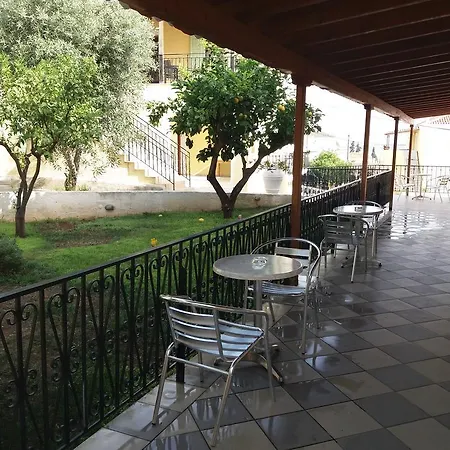 Guest house Captain's Spetses Town