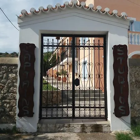Captain's Guest house 2*